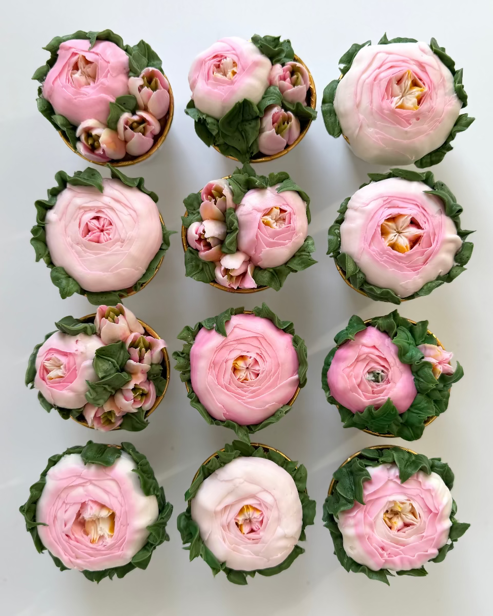 Sweet n Skinny Signature Bloom Cakes