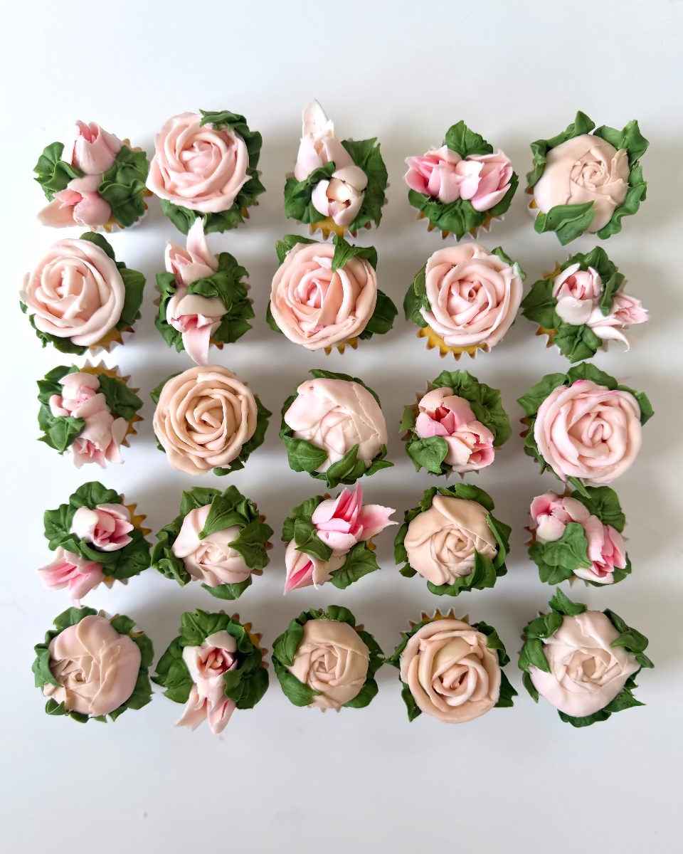 Sweet n Skinny Signature Bloom Cakes