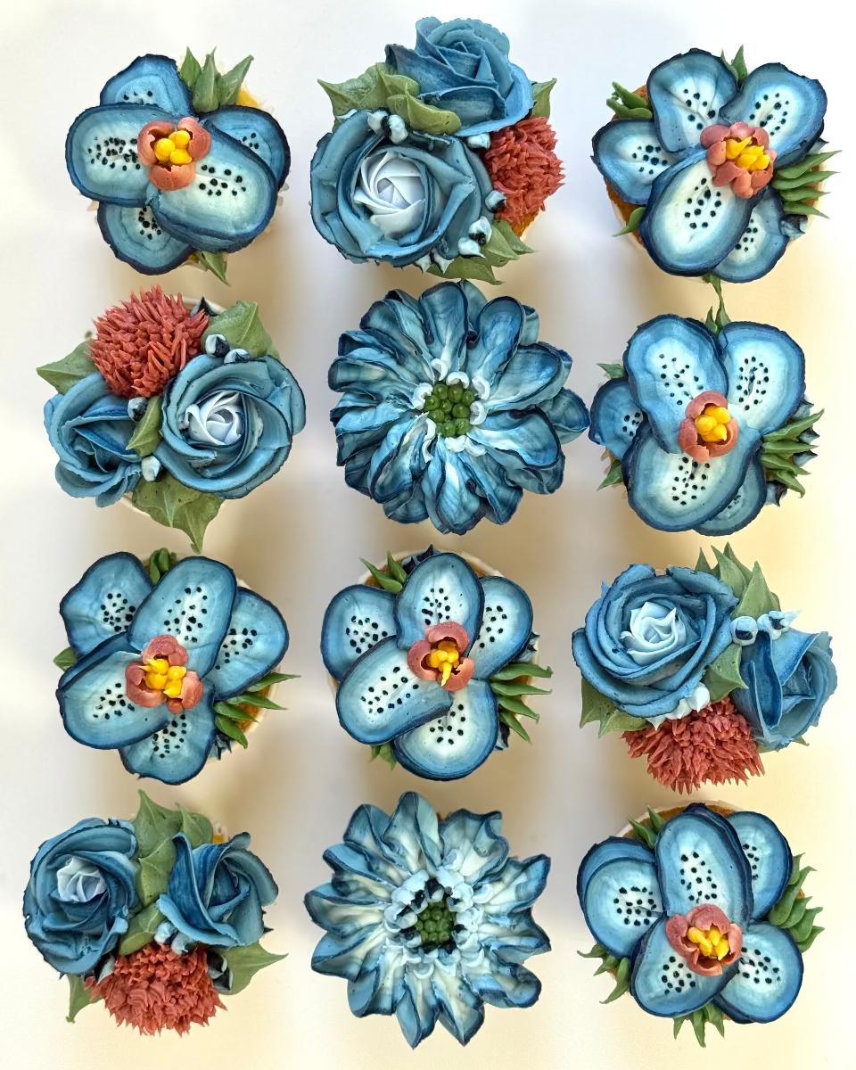 Sweet n Skinny Signature Bloom Cakes