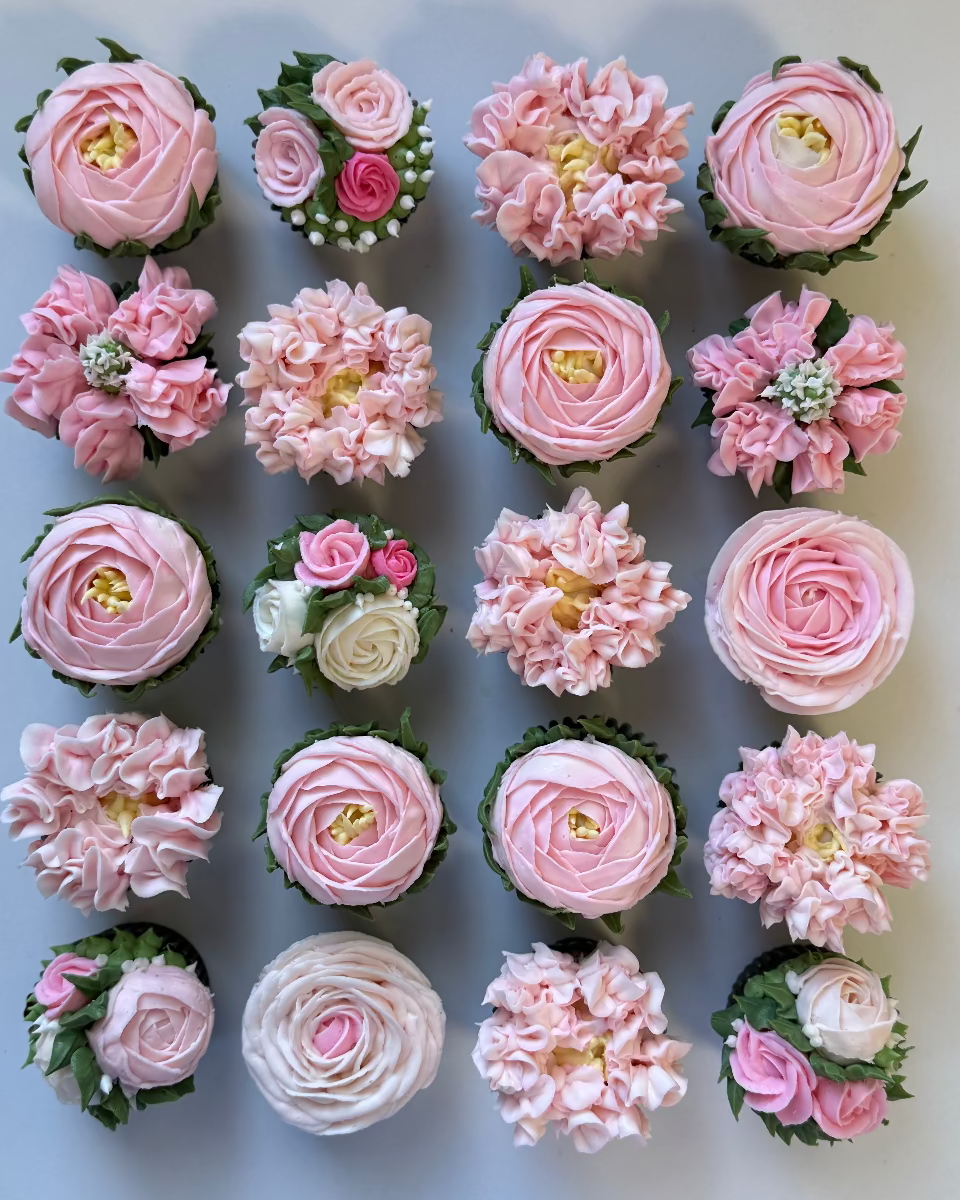 Sweet n Skinny Signature Bloom Cakes