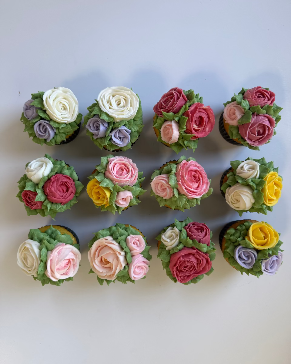 Sweet n Skinny Signature Bloom Cakes