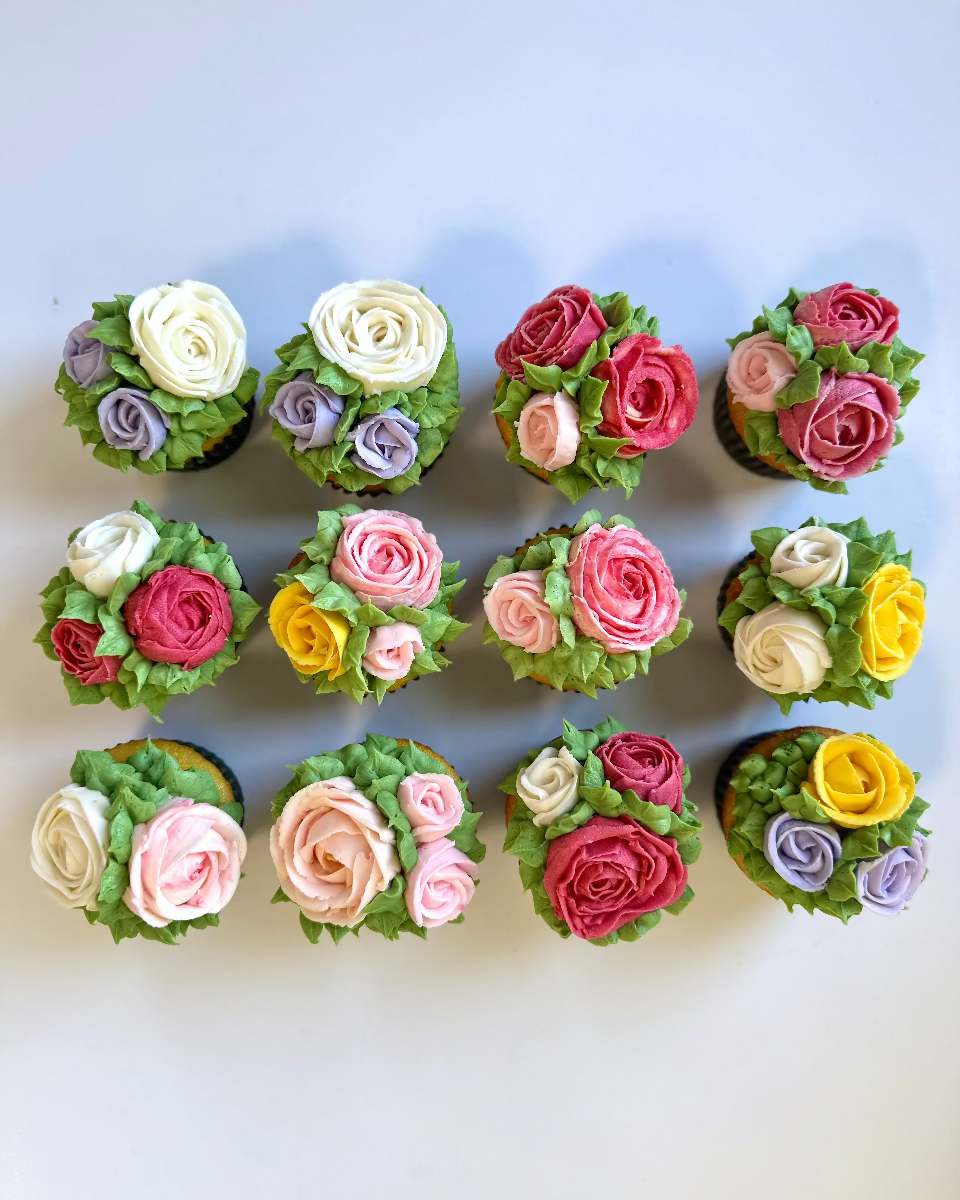 Sweet n Skinny Signature Bloom Cakes
