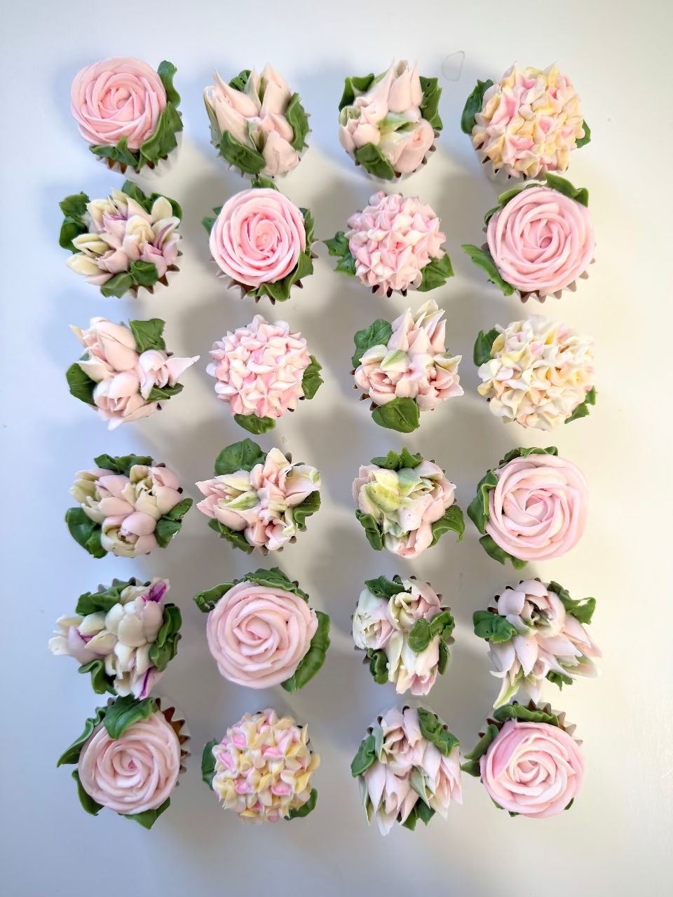 Mini Bloom Cupcakes