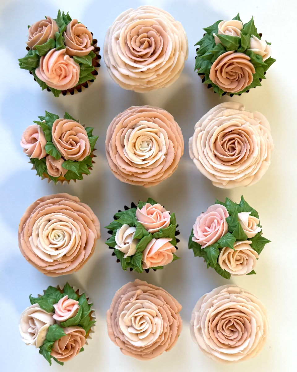 Sweet n Skinny Signature Bloom Cakes
