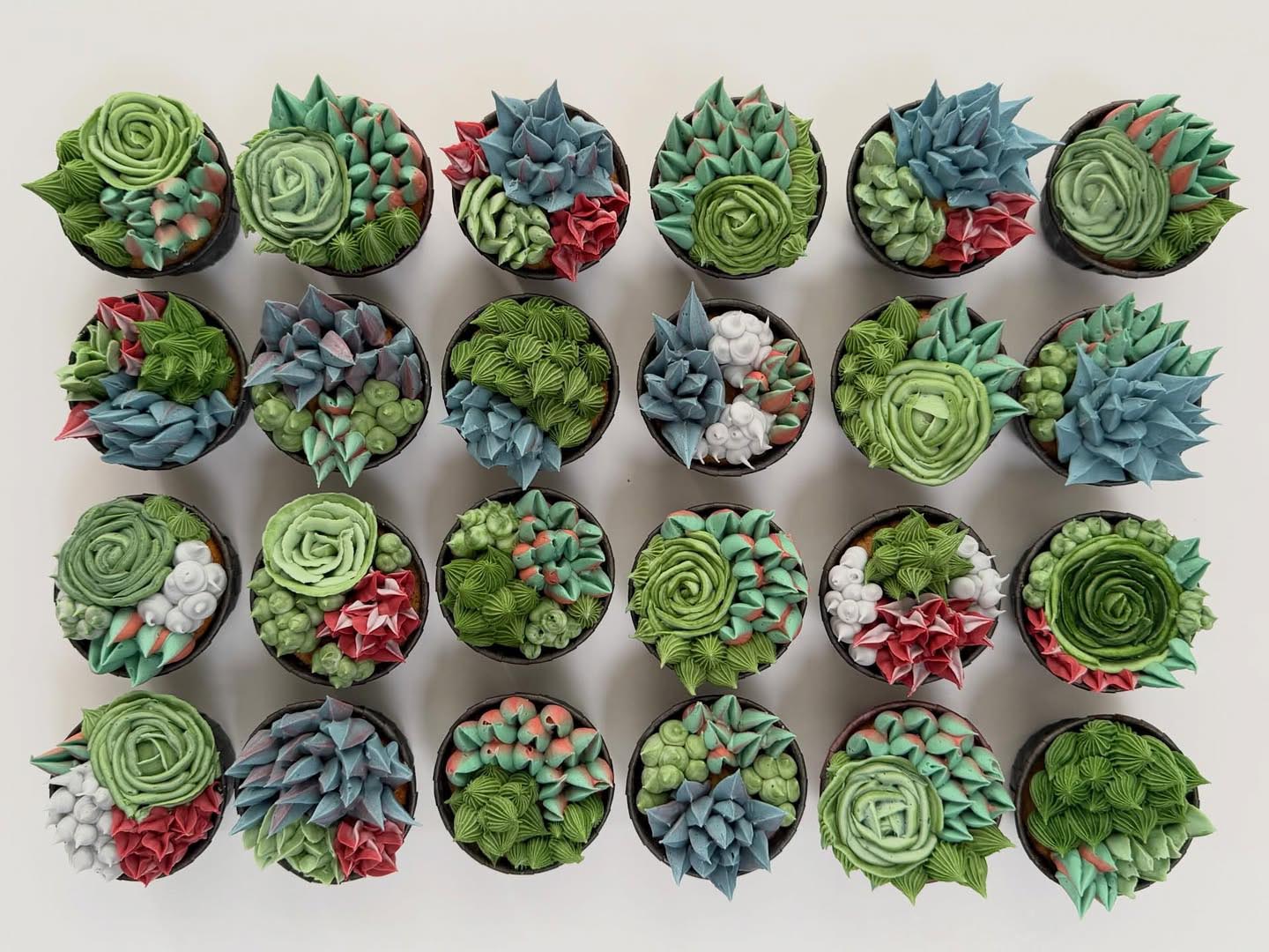 Sweet n Skinny Signature Bloom Cakes